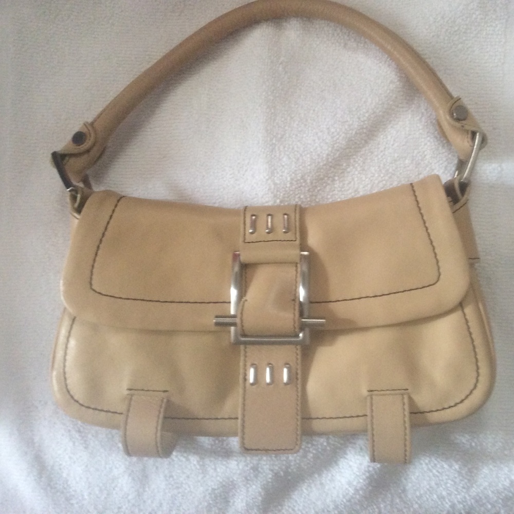 Kenneth Cole New York Leather Purse